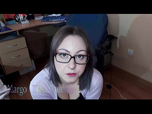 ❤️ Seksikas prillidega tüdruk imeb dildot sügavalt kaamera ette ❤❌ Porno at et.porn-93.ru
